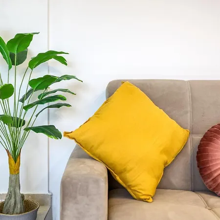 Charming 1br With Amazing Sea Views Just Steps Away By 360 Estates *