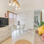 Charming 1br With Amazing Sea Views Just Steps Away By 360 Estates Apartment San Ġiljan