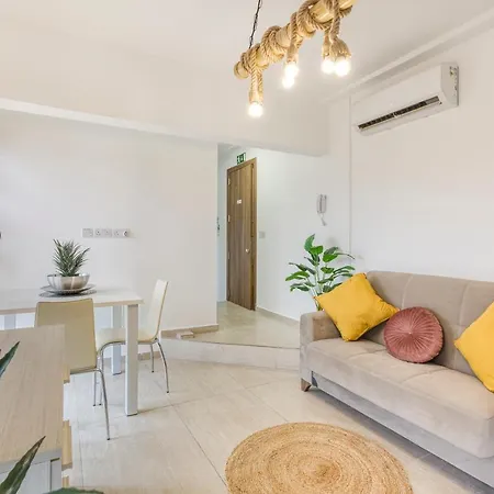 Appartement Charming 1br With Amazing Sea Views Just Steps Away By 360 Estates San Ġiljan